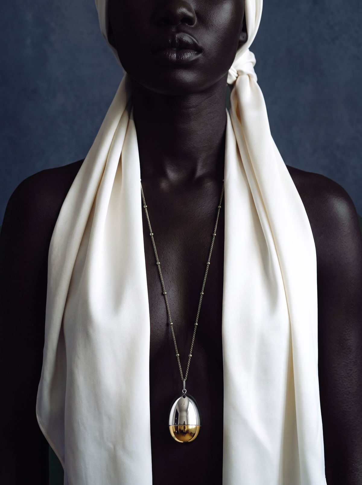 ''THE EGG'' NECKLACE